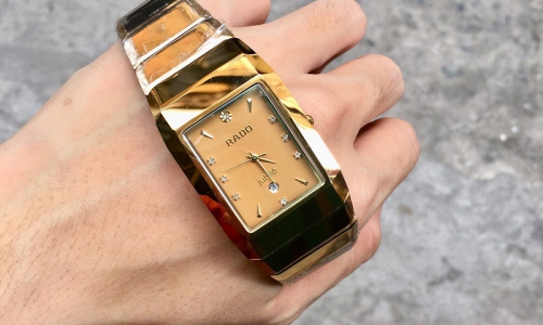 Đồng hồ Rado dây đá ceramic vàng cực kỳ sang trọng và nổi bật
