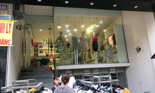 Nhượng gấp cửa hàng thời trang quần áo, giầy dép, túi xách, 153 Lê Hồng Phong, Hà Đông, HN