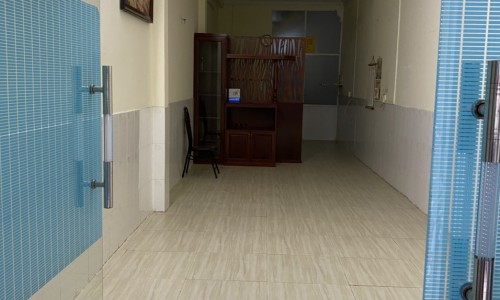 Cho thuê nhà 1 trệt 2 lầu ngay Ngã Tư Giếng Nước giá 7tr/tháng