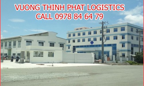 CHO THUÊ NHÀ XƯỞNG KIÊN CỐ DT 3.900M2 MT QUỐC LỘ 1A, GIÁ RẺ CẠNH TRANH