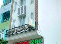 Bán khách sạn MT Phạm Hữu Lầu, Quận 7, 5lầu, 20phòng, giá 15 tỷ 800tr