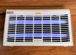 Đèn bắt côn trùng sử dụng keo dính KTP-30W