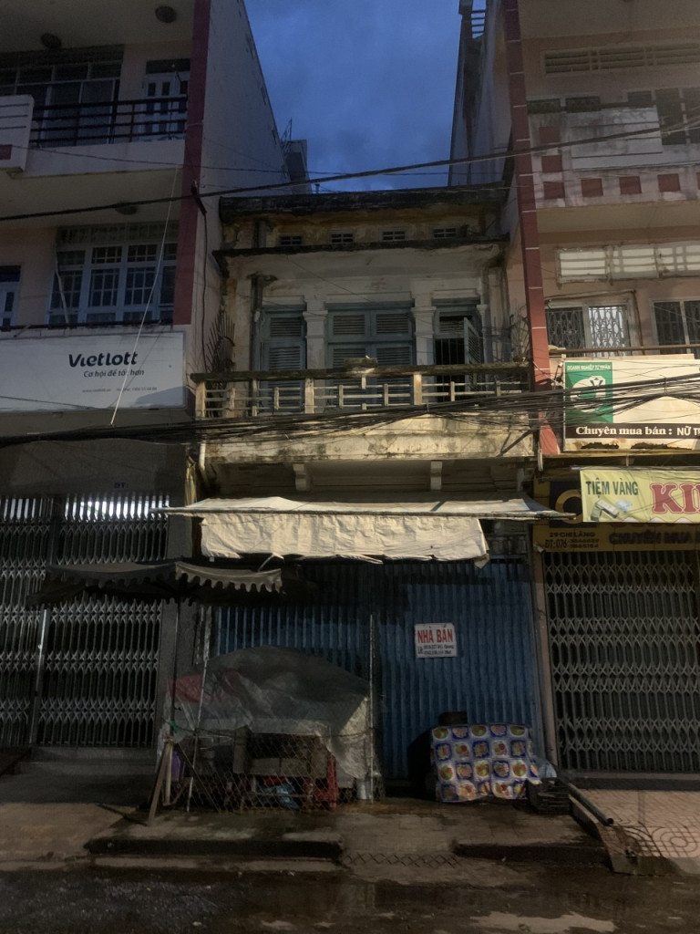 Bán Nhà Phố Vị Trí Đẹp Mặt Tiền Chợ Châu Đốc, TP Châu Đốc, An Giang