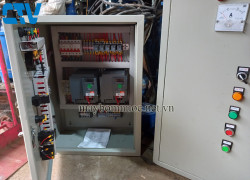 Lắp đặt tủ điện điều khiển hệ thống máy bơm tăng áp công nghiệp