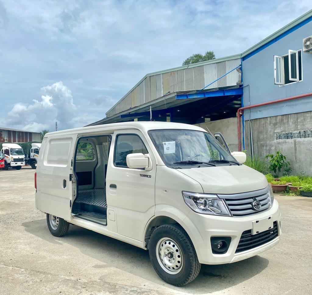 Xe tải Van TERA-V động cơ MITSUBISHI 1.5L chạy hàng 24/24 giờ.