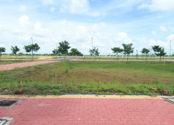 Bán 3 lô (85,90,100m2)+1 lô góc TT thị trấn kề UBND huyện, đường nhựa 40m, sổ riêng+Mua sỉ-CK khủng