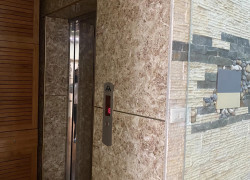 Gần phố Võ Chí Công 68m x 7T giá 25 tỷ gara ô tô