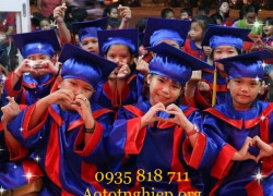 thuê Aó tốt nghiệp áo cử nhân ra trường