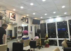 Salon Phương Thảo tuyển 2 nữ thợ tóc