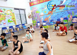 Tuyển học viên tiếng Anh 18/4