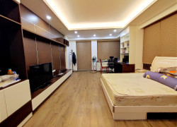 Bán nhà 60m Lạc Long Quân 6 tầng thang máy ô tô đỗ cửa giá 19 tỷ 5
