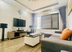 Bán nhà ngõ 192 Lê Trọng Tấn 30m x 5T giá chỉ nhỉnh 3 tỷ