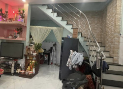 Bán nhà 2 Tầng hơn 180m2 Trần Xuân Soạn Quận 7, vừa ở vừa cho thuê