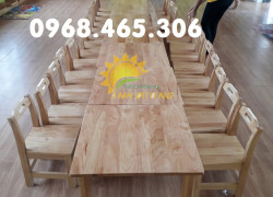 Bàn ghế gỗ mầm non, bàn gỗ mầm non chất lượng cao