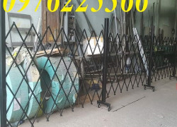 Sản xuất hàng rào xếp gọn di động , hàng rào xếp có bánh xe