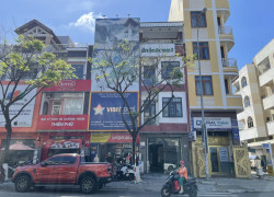 Cho thuê nhà mặt tiền đường Lê Đình Lý, quận Thanh Khê, thành phố Đà Nẵng.
