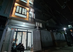 Nhà đẹp 4 Tầng Quận 7, Xe hơi đỗ cửa, Nội Thất còn mới