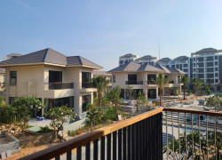 Biệt thự ven biển Tuy Hoà, 4 mặt tiền, sẵn 2 hồ bơi,ck 18%,sổ riêng,nhht 70%,full nội thất
