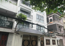 Bán toà văn phòng 7 tầng mặt phố Hoàng Quốc Việt, lô góc, thang máy, 90m2, kinh doanh VP