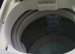 Máy giặt 9kg Toshiba đang xài cần thanh lý