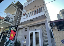 Cho thuê nhà 4 tầng tại Lê Thánh Tông, cách VinCom chưa đến 1km. LH: 0989.099.526.