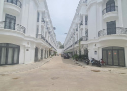 Bán nhà phố ngay trung tâm Thành phố Tây Ninh