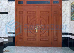 Cửa thép vân gỗ làm cửa chính an toàn