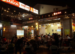 Sang nhà hàng 2 mặt tiền view sông cạnh AEON Mall Huế