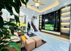 VIP! Nhà Tây Sơn, Đống Đa, 169m², mặt tiền KHỦNG, giá 42 tỷ