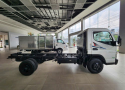 Xe Misubishi Fuso TF6.5 tải 3.5 Tấn Thùng 4M3 đóng mui bạt sẵn giao ngay