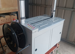 Máy đóng đai thùng tự động model DBA 200