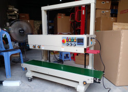 Máy hàn miệng túi băng tải liên tục có indate model WP-1200V