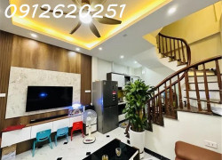 VIP Nhà mới phố Chùa Quỳnh P. Quỳnh Lôi Q. Hai Bà Trưng 32m2 5 tầng giá 5.75 tỷ