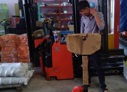 xe nâng tay siêu ngắn càng 800mm, model CBY.SD