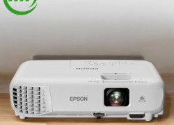 Máy chiếu Epson EB-E01 – Giá khuyến mãi hôm nay