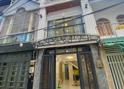 Cho thuê nhà 3 tầng, 4PN, 130m², Phan Huy Ích, Tân Bình - 13 triệu