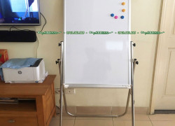 Bảng flipchart viết bút lông từ Hàn Quốc chân inox gấp gobj