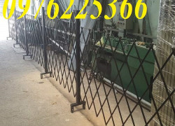 Hàng rào xếp gọn kéo tay