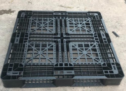 Pallet nhựa cũ Kt:110x110x15cm giá rẻ giao hàng tận nơi toàn quốc