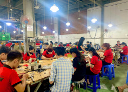Tìm đơn vị sản xuất , cung cấp quà tặng theo yêu cầu,