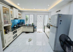 GẤP BÁN NHÀ Q7- NGUYỄN THỊ THẬP - DT KHỦNG 150m2 - Ô TÔ NGỦ NHÀ - NHỈNH 15 TỶ ( NGANG 5 M )