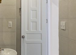 Cửa nhựa giả gỗ giá rẻ tại Bình Dương | Hòa Bình Door