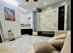 PHỐ ĐẠI LA – LÕI HAI BÀ TRƯNG
3 MẶT THOÁNG – NHỈNH 7 TỶ
MẶT TIỀN RỘNG 6M – Ở NGAY HOẶC CHO THUÊ ĐỀU ĐẸP