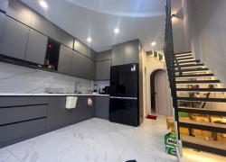 Nhà đẹp 2 tầng hẻm oto , ngay DH tài chính Marketing , 54m2, giá chỉ 4.x tỷ