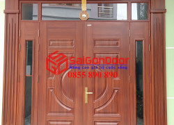 Cửa thép vân gỗ 4 cánh lệch