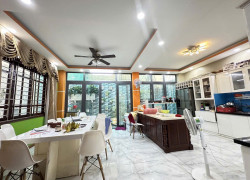 BIỆT THỰ KHU VIP NAM LONG, QUẬN 7. 170m2 - 5 TẦNG - NGANG 8M - CHỈ 22.3 TỶ
