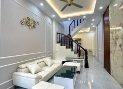 NHÀ LIỀN KỀ 4 TẦNG, 5 PHÒNG NGỦ - VỊ TRÍ VÀNG 241 CHIẾN THẮNG, VĂN QUÁN, HÀ ĐÔNG!