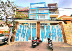 Tòa nhà siêu đẹp, giá tốt, ngay chợ Bà Chiểu, Bình Thạnh giá tốt nhất