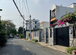 BÁN NHÀ Hóc Môn 48m2, 2PN, 2WC, giá 3.2 tỷ