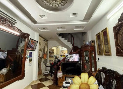 Bán nhà Nguyễn Viết Xuân, hiếm ,dân trí cao, ngõ an ninh , 40 m2, nhỉnh 8 tỷ.